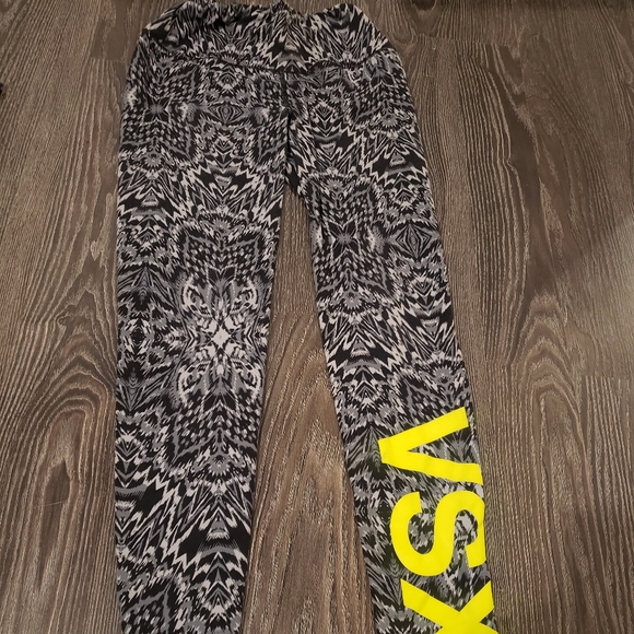 Leeging sport - Picture 1 of 2